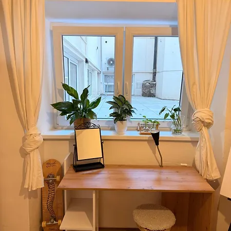 아파트 Secret Atelier In The Heart Of 브라티슬라바